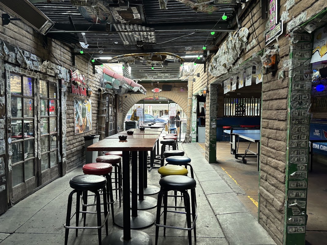 Photo of Pattie's First Avenue Lounge