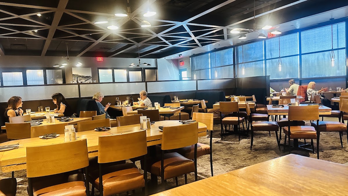 Photo of Cooper's Hawk Winery & Restaurant - Chandler