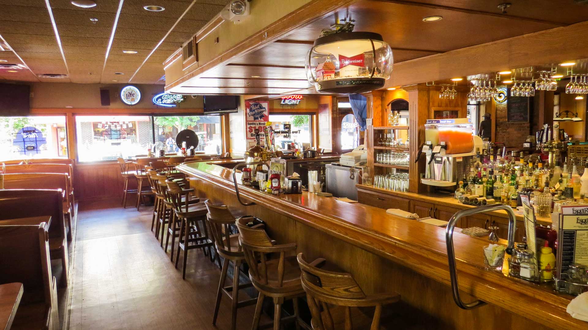 Photo of Esquire Lounge