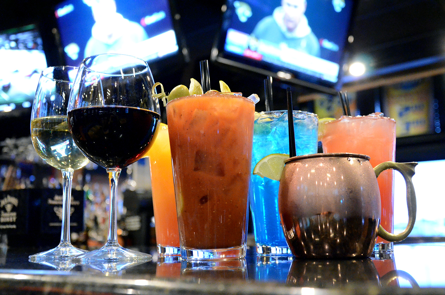 Photo of Monelli's Italian Grill & Sports Bar