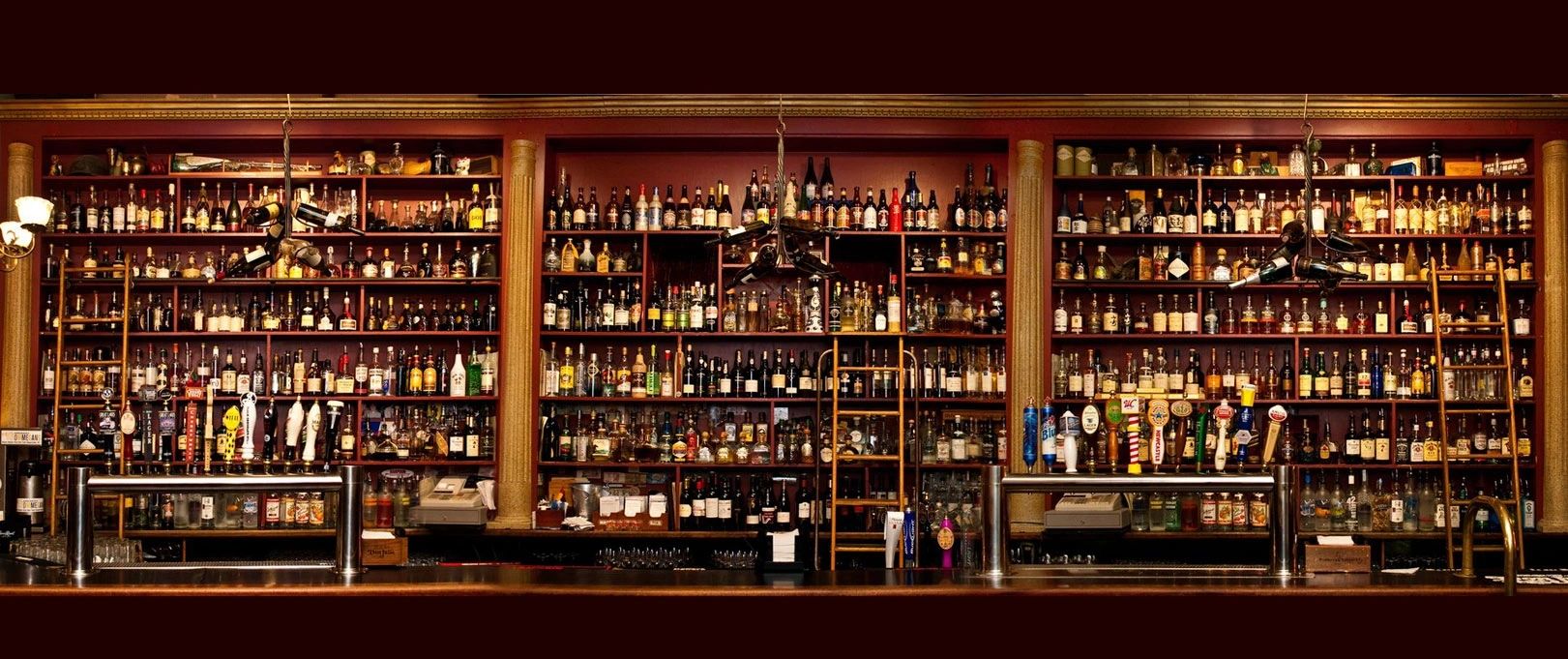 Photo of Al's Wine & Whiskey Lounge