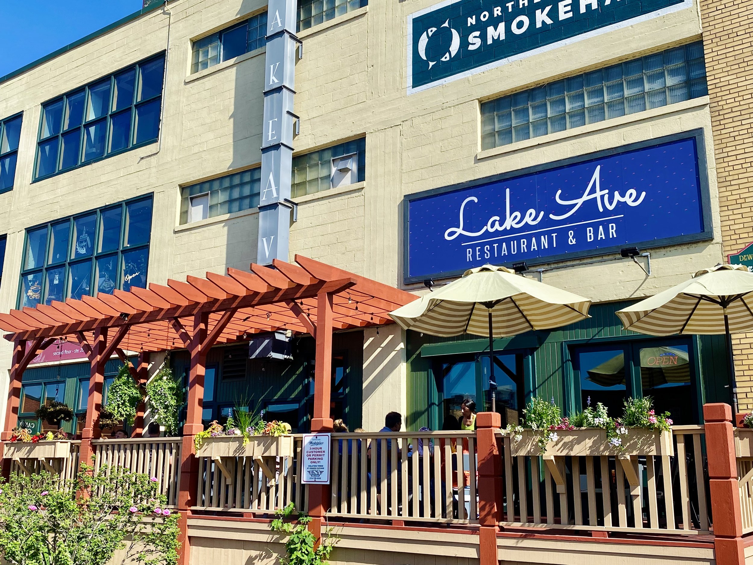 Photo of Lake Avenue Restaurant & Bar