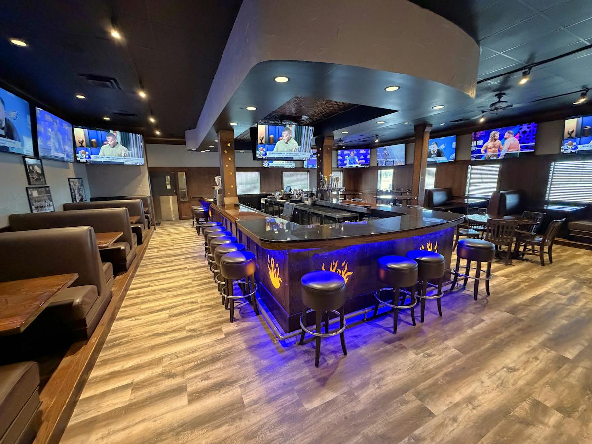Photo of Legends Bar & Grill - St. Cloud