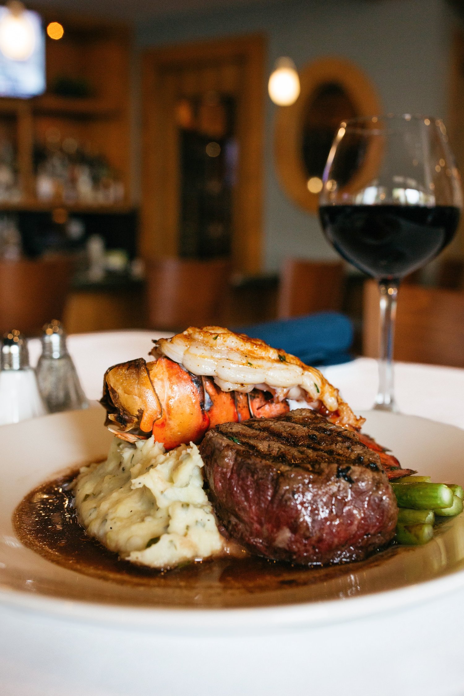 Photo of Leo's Seafood Restaurant & Bar