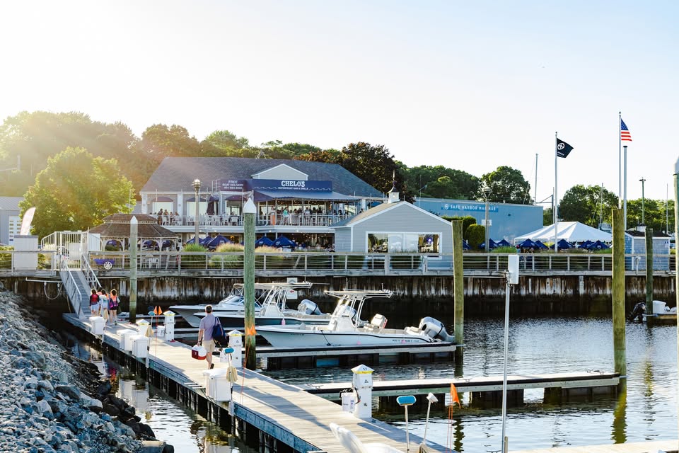 Photo of Chelo's Waterfront Bar and Grille - Warwick
